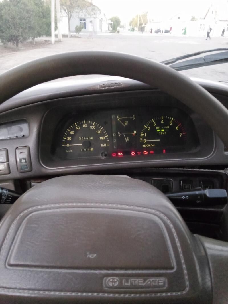 Toyota Town Ace 1992 - 28 000 TMT - Дашогуз - img 3