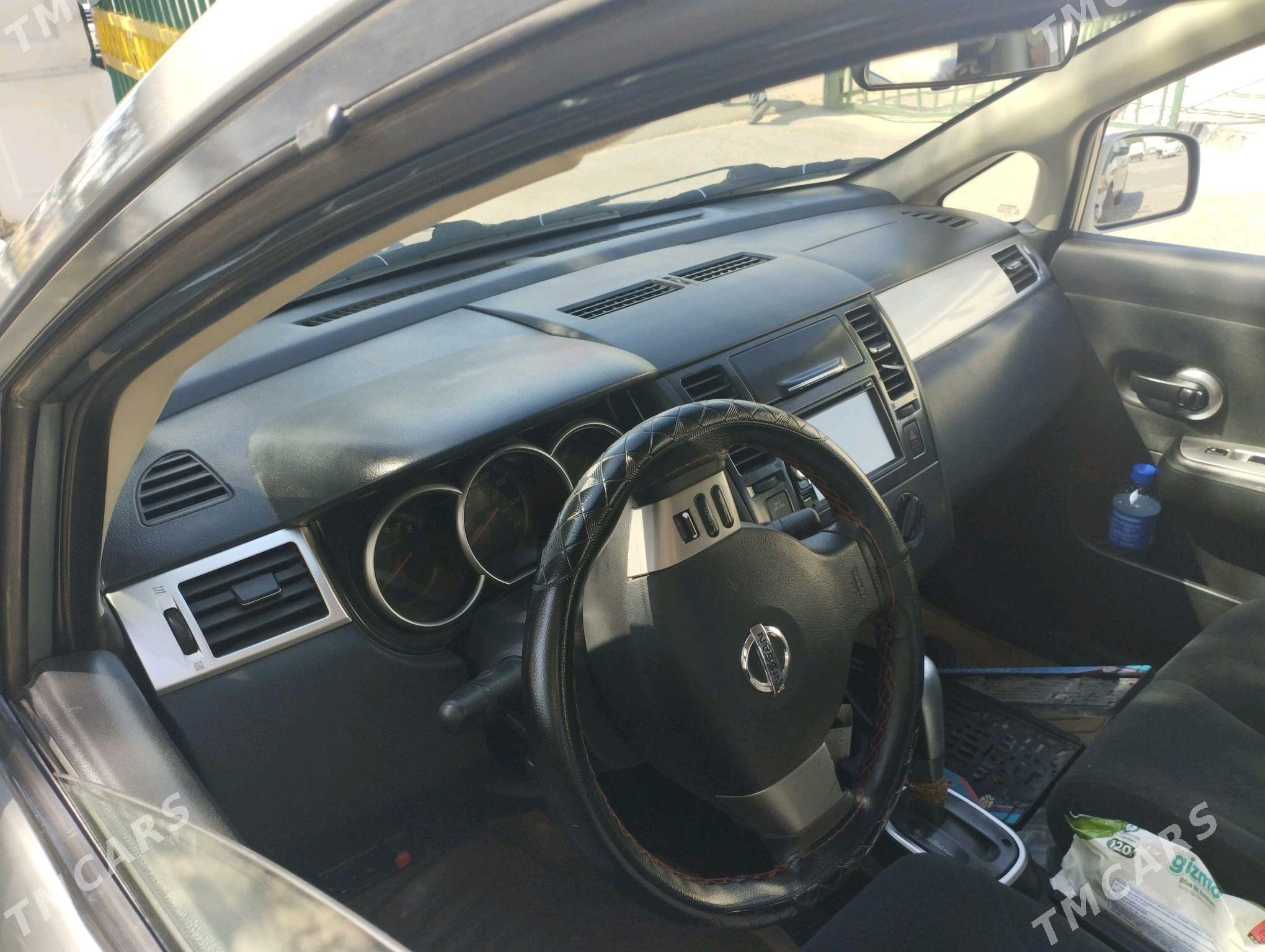 Nissan Versa 2010 - 110 000 TMT - Sakarçäge - img 3