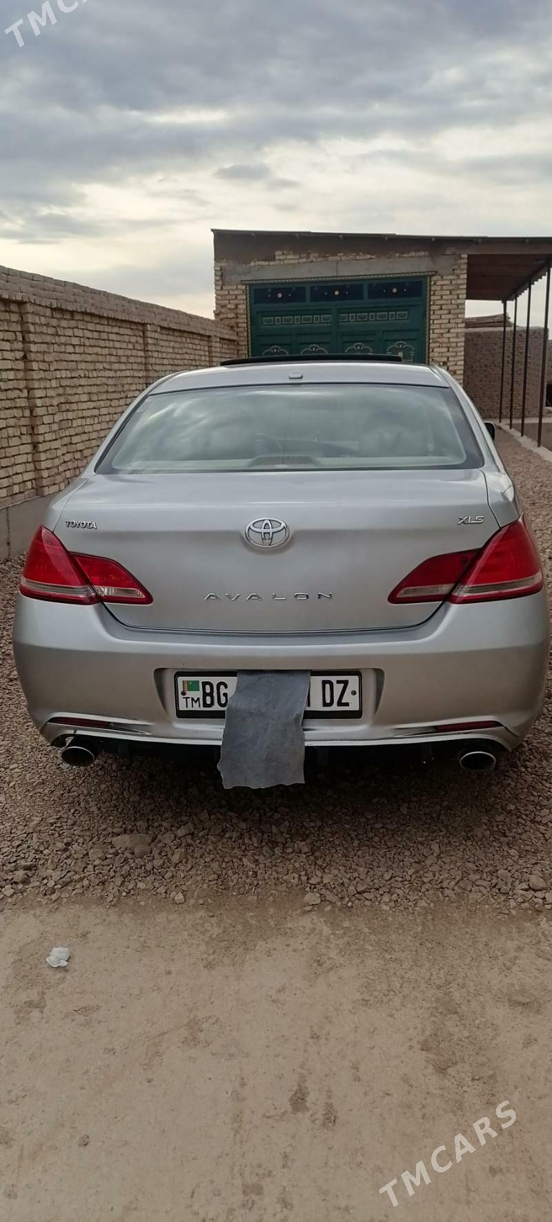 Toyota Avalon 2005 - 190 000 TMT - Губадаг - img 3