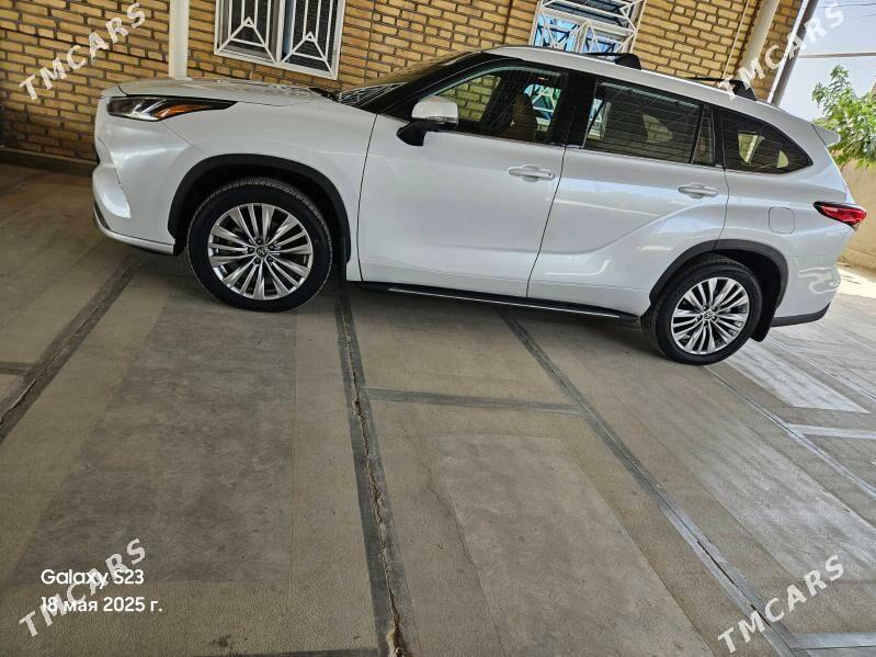 Toyota Highlander 2023 - 970 000 TMT - Мары - img 4