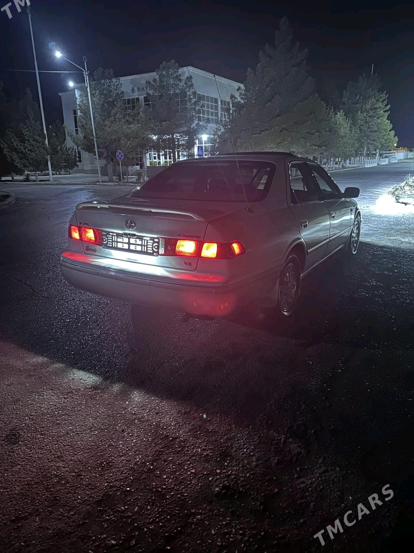 Toyota Camry 2000 - 190 000 TMT - Мары - img 7