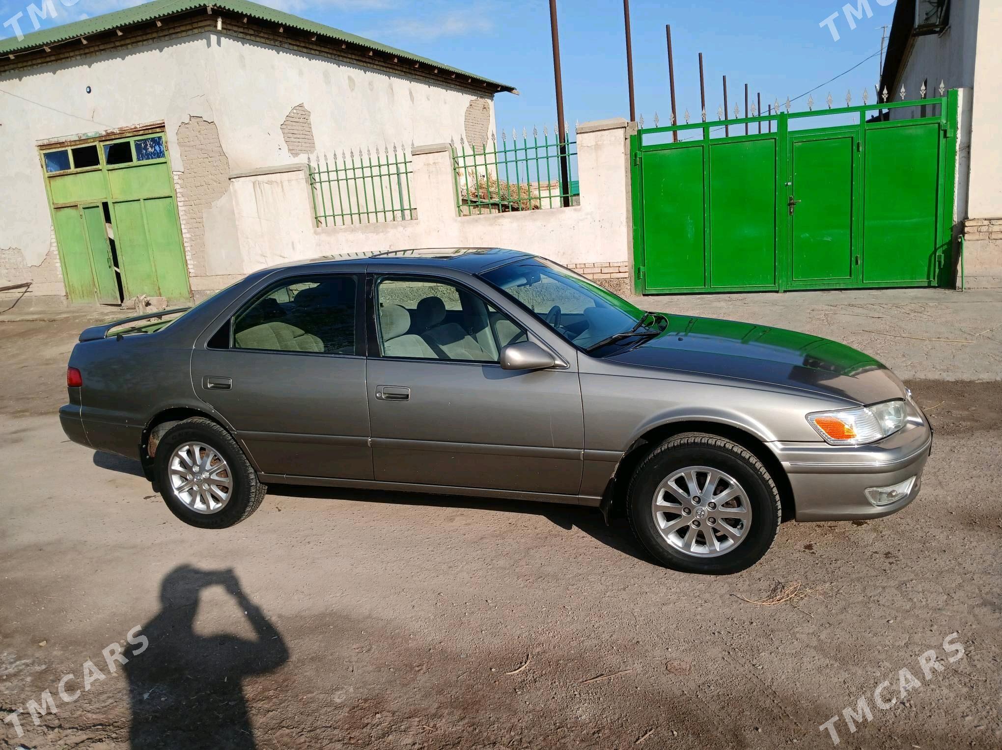 Toyota Camry 2001 - 150 000 TMT - Köneürgenç - img 2