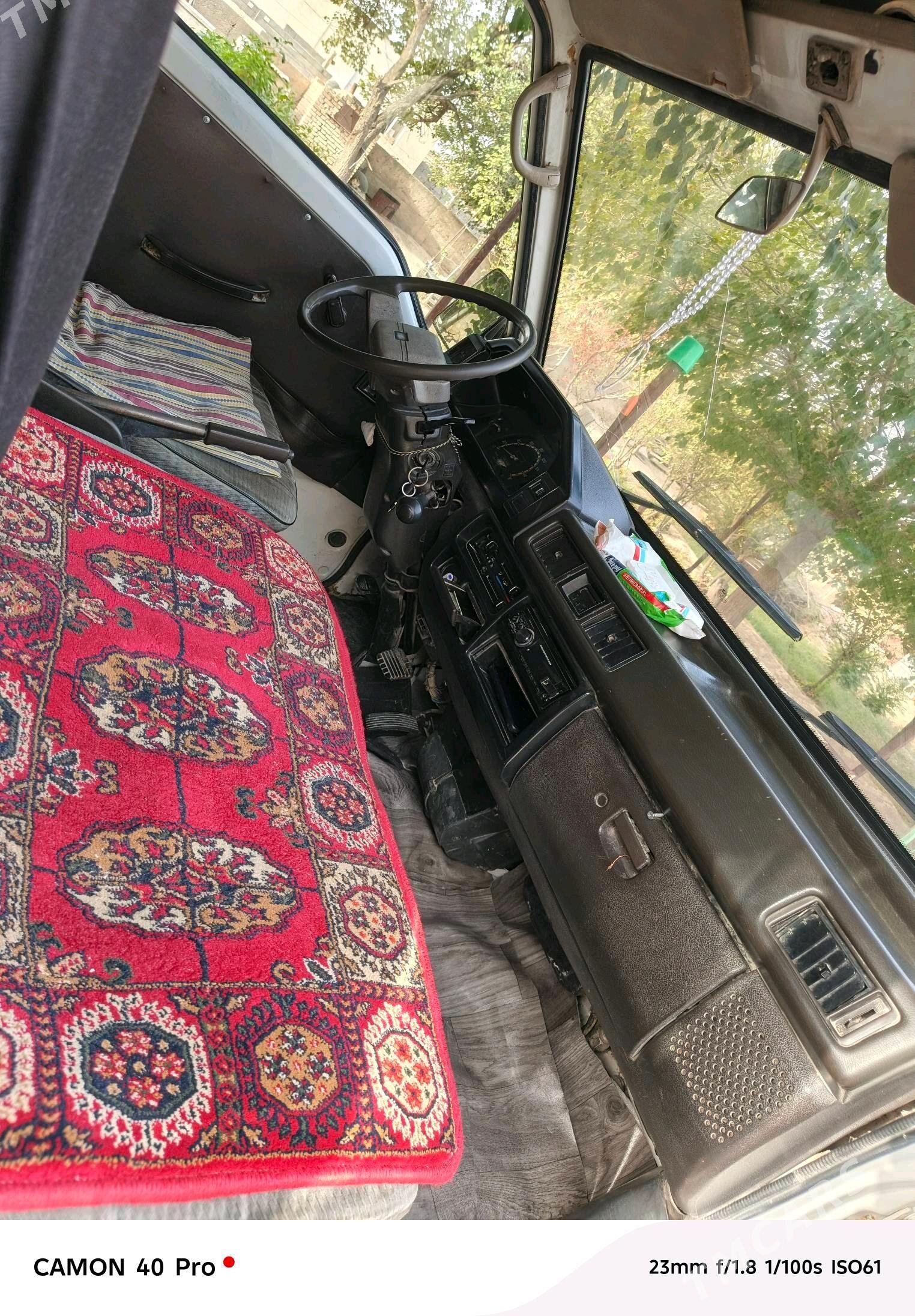 Toyota Hiace 1992 - 50 000 TMT - Кака - img 4