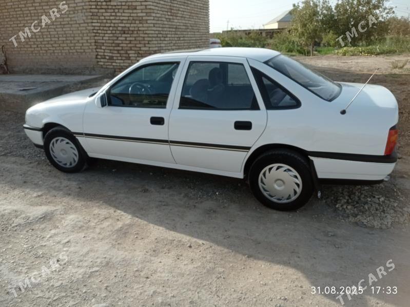 Opel Vectra 1992 - 36 000 TMT - Мары - img 3