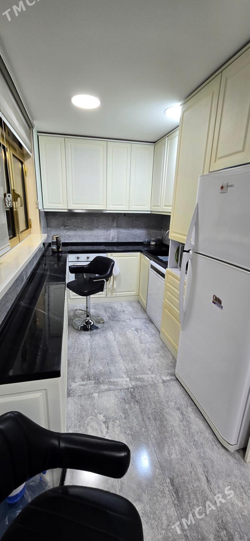Centr 2 komnaty 8 etaj 67m² - Ашхабад - img 3