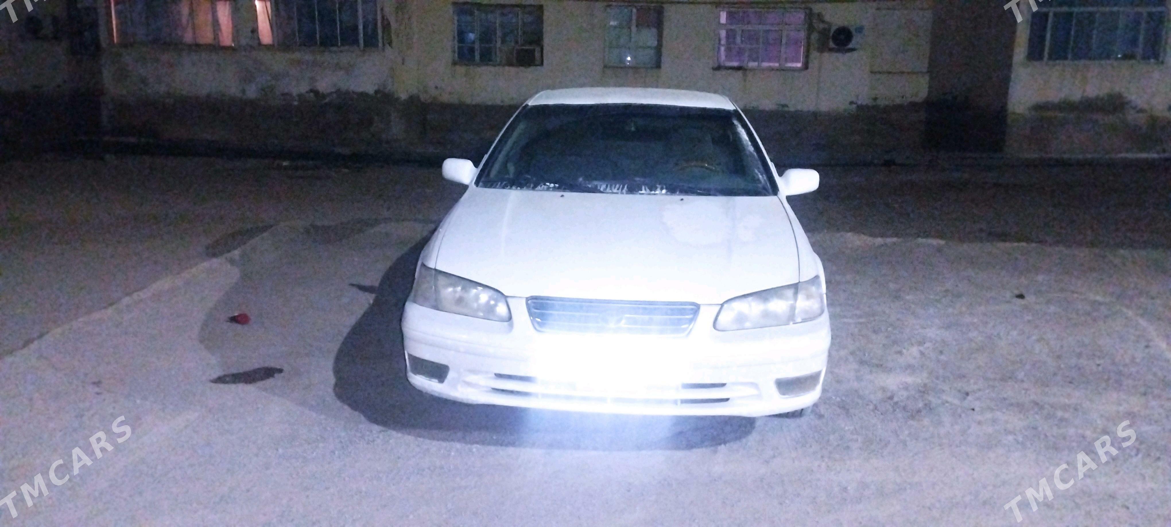 Toyota Camry 1999 - 115 000 TMT - Теджен - img 3