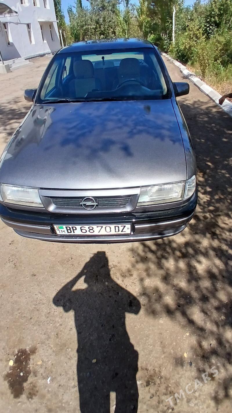 Opel Vectra 1990 - 42 000 TMT - Гурбансолтан Едже - img 3