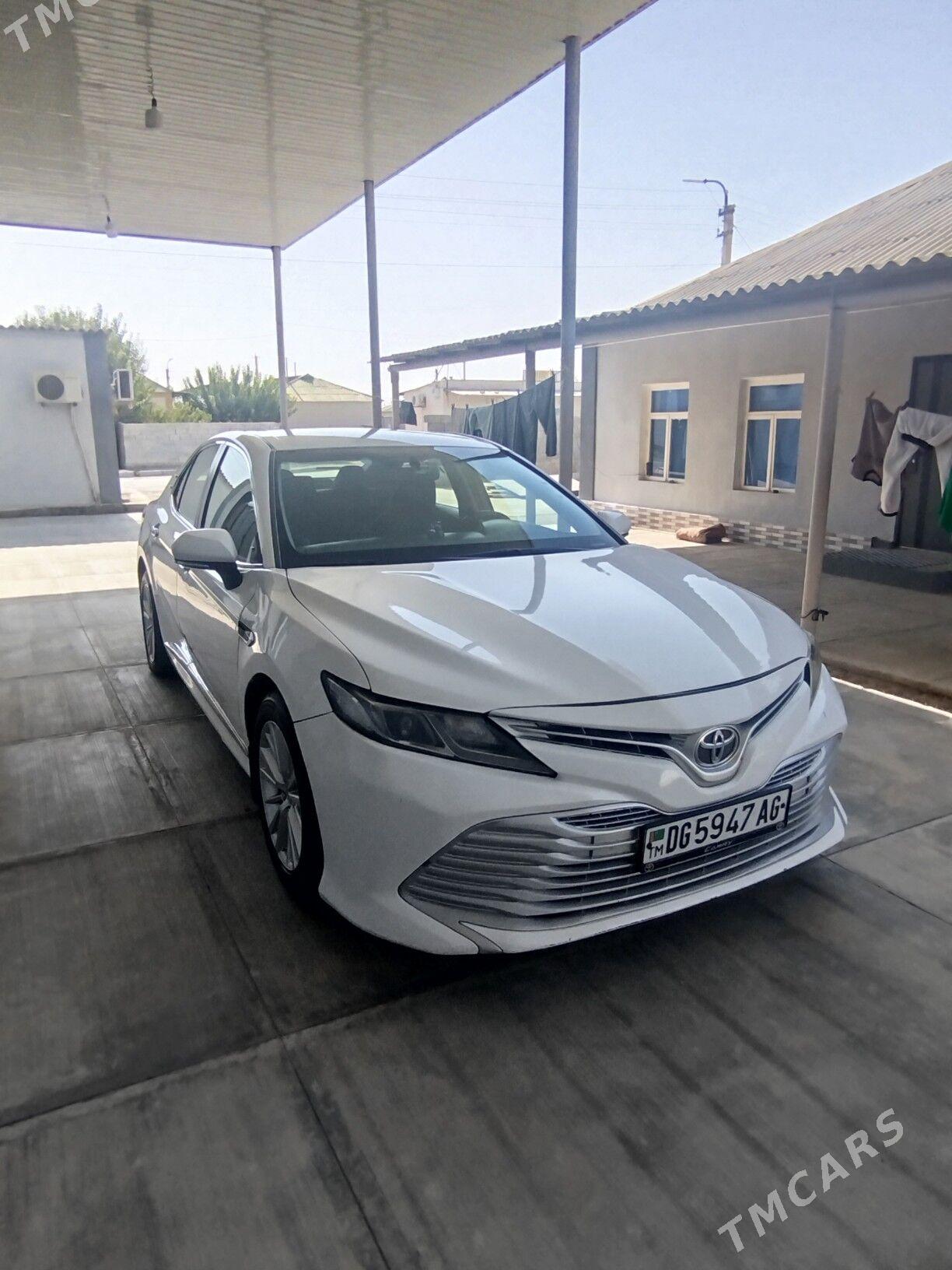 Toyota Camry 2019 - 260 000 TMT - Aşgabat - img 1