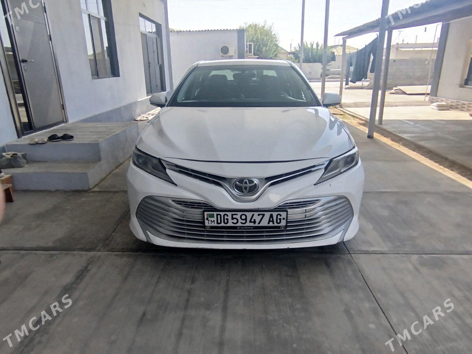 Toyota Camry 2019 - 260 000 TMT - Aşgabat - img 2