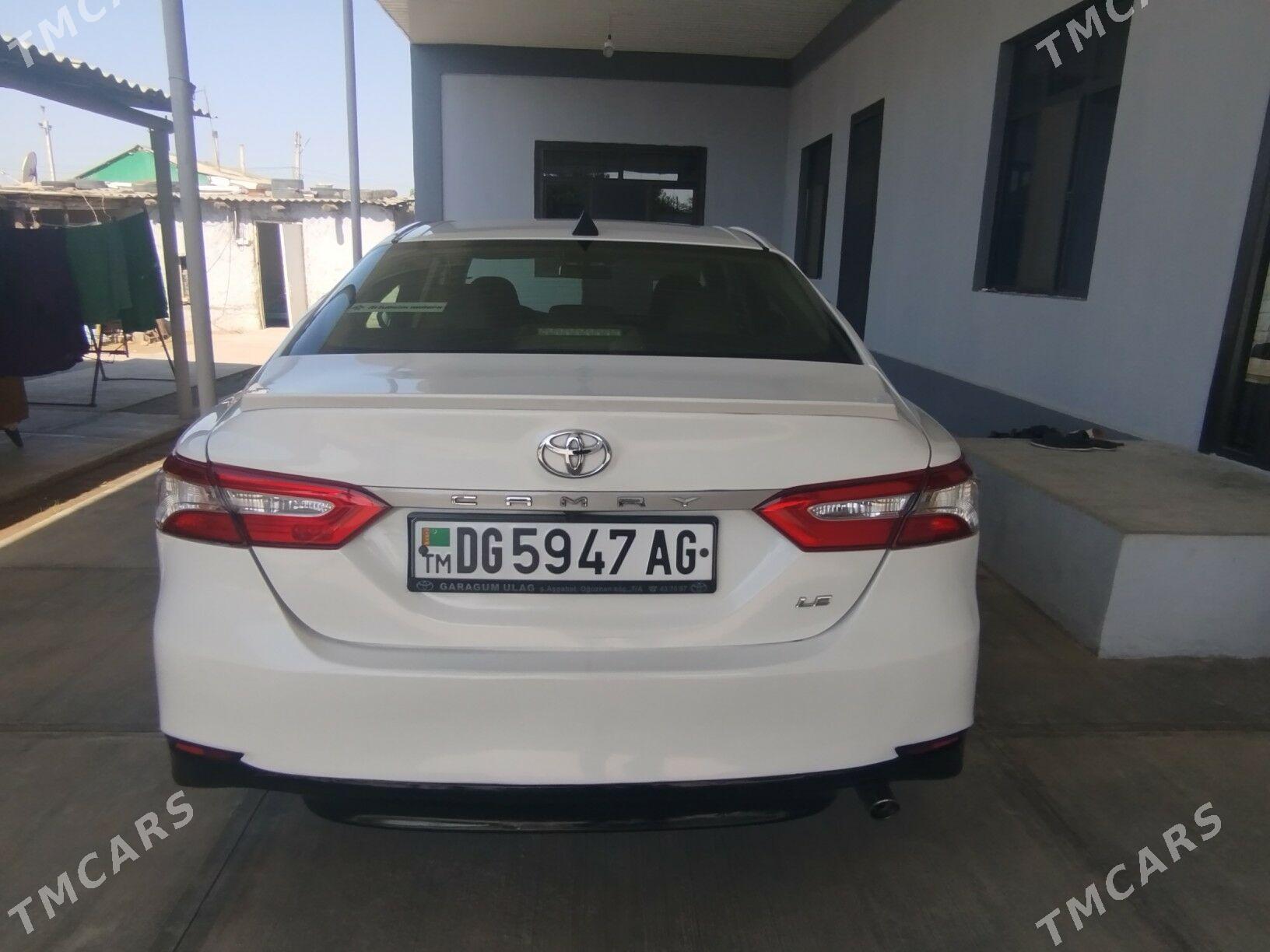 Toyota Camry 2019 - 260 000 TMT - Aşgabat - img 4