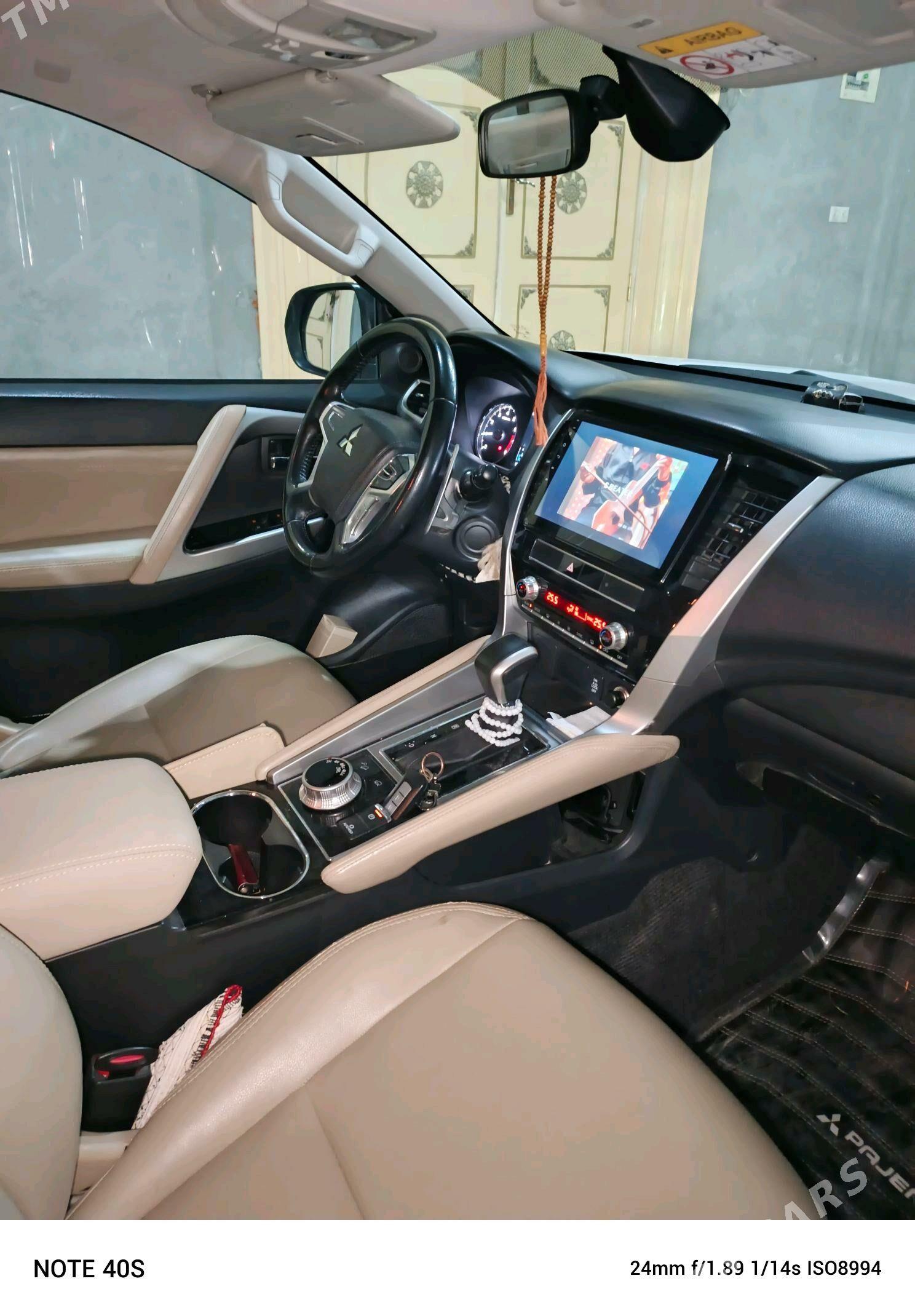 Mitsubishi Pajero 2020 - 440 000 TMT - Бузмеин - img 4