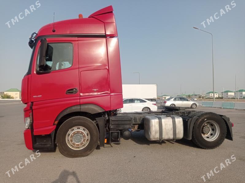 Mercedes-Benz ACTROS 3331 2015 - 555 000 TMT - Керки - img 3