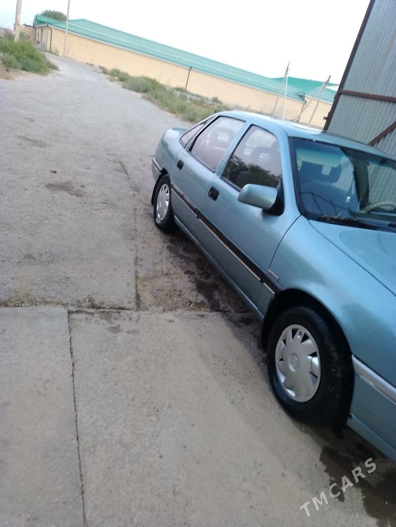 Opel Vectra 1990 - 30 000 TMT - Çärjew - img 3
