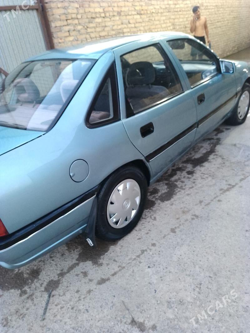 Opel Vectra 1990 - 30 000 TMT - Çärjew - img 2