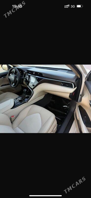 Toyota Camry 2018 - 415 000 TMT - Aşgabat - img 8