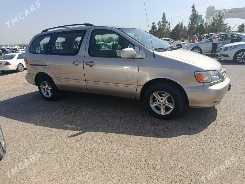 Toyota Sienna 2002 - 158 000 TMT - Baýramaly - img 2