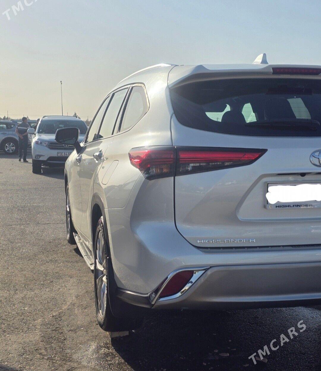 Toyota Highlander 2022 - 560 000 TMT - Туркменабат - img 4