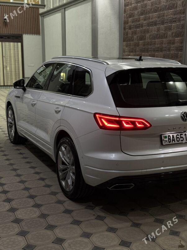 Volkswagen Touareg 2019 - 1 235 000 TMT - Aşgabat - img 2
