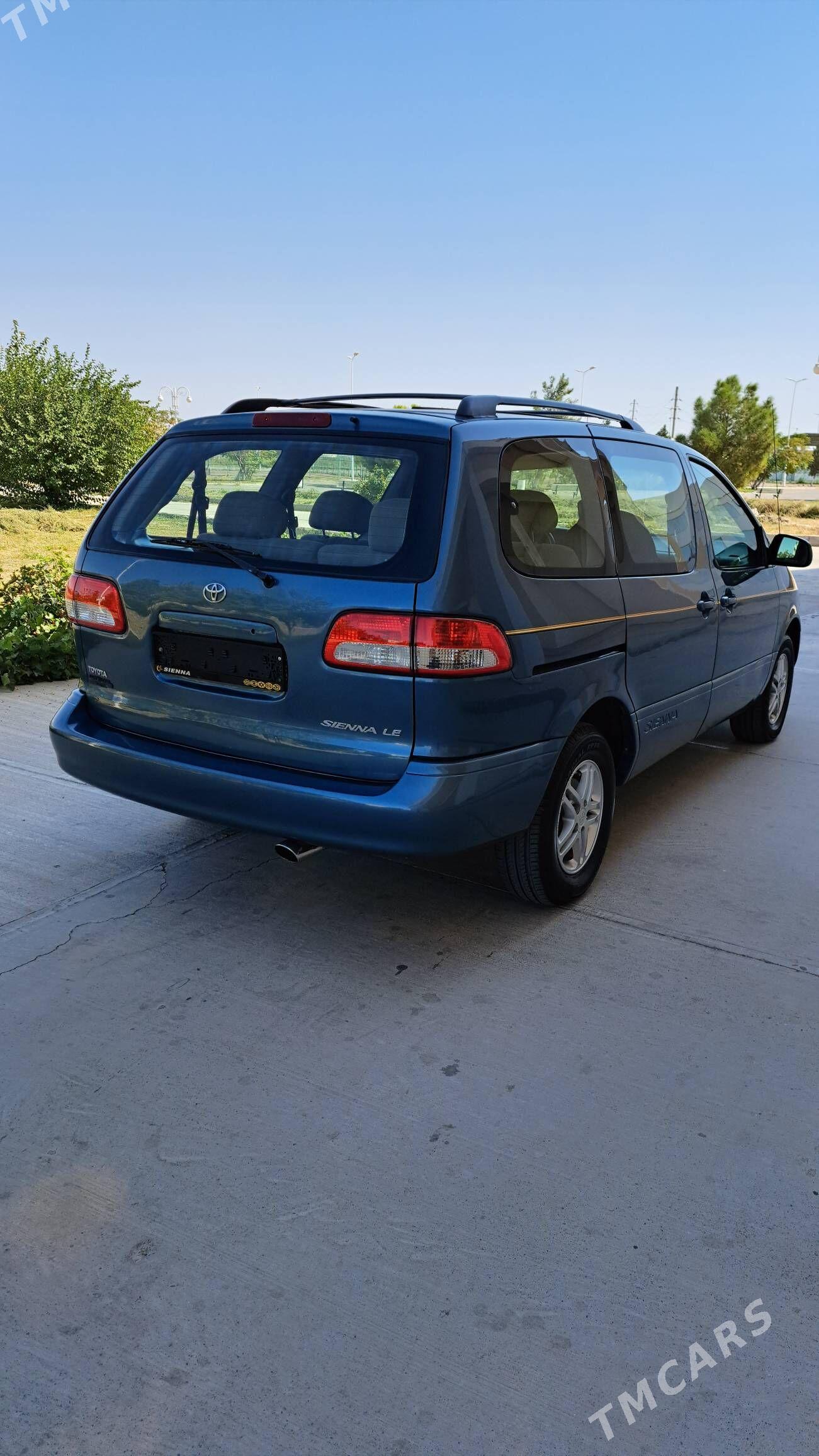Toyota Sienna 2002 - 190 000 TMT - Туркменабат - img 3