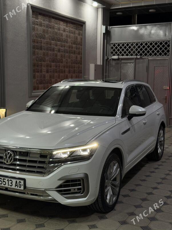 Volkswagen Touareg 2019 - 1 235 000 TMT - Aşgabat - img 7