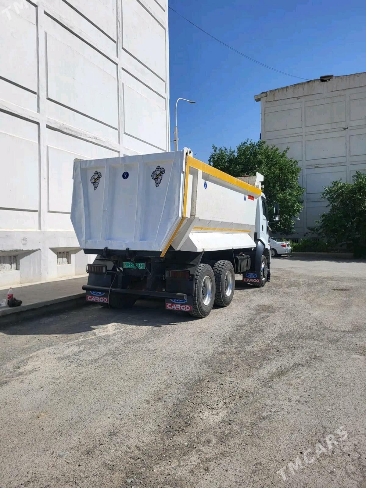 Ford Cargo 3535D 2015 - 780 000 TMT - Ашхабад - img 2
