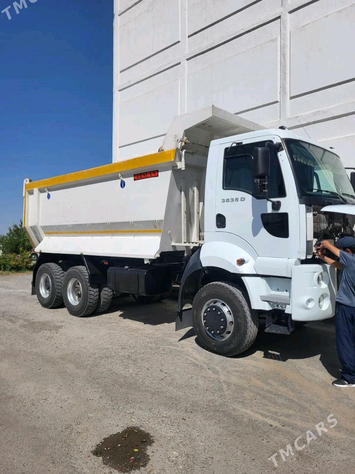 Ford Cargo 3535D 2015 - 780 000 TMT - Ашхабад - img 5