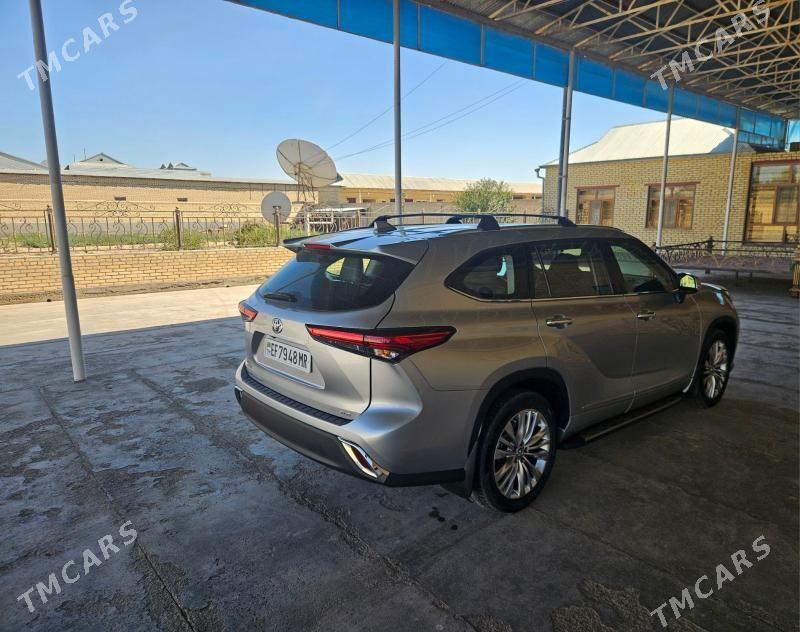 Toyota Highlander 2021 - 540 000 TMT - Baýramaly - img 7