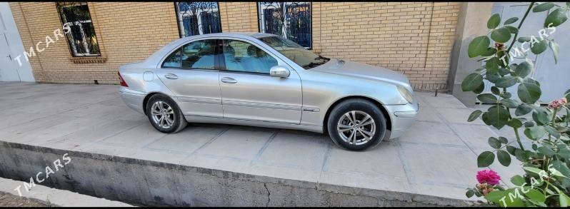 Mercedes-Benz C300 2002 - 65 000 TMT - Türkmenabat - img 2