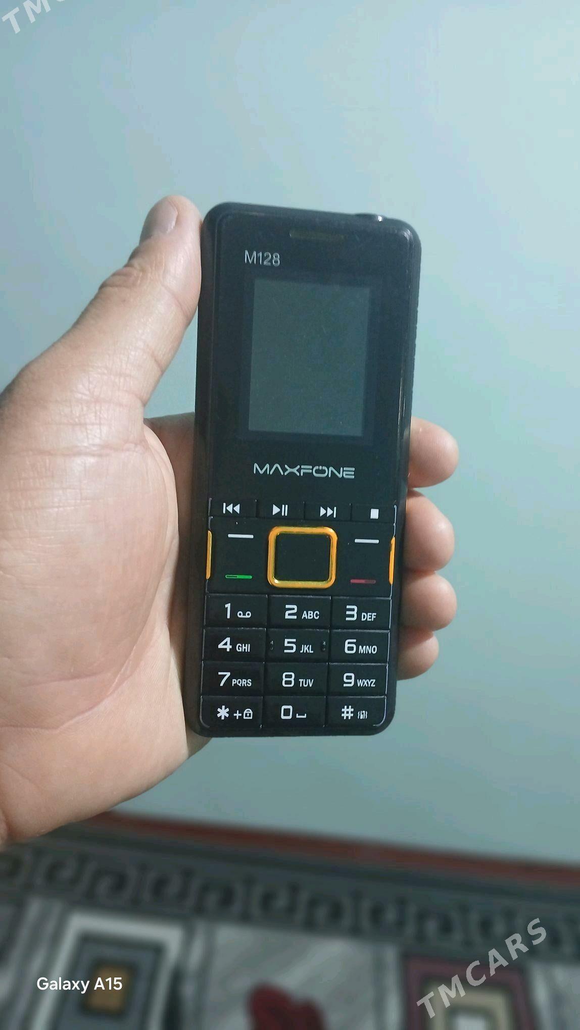 MAXFONE - M 128 - Kerki - img 4