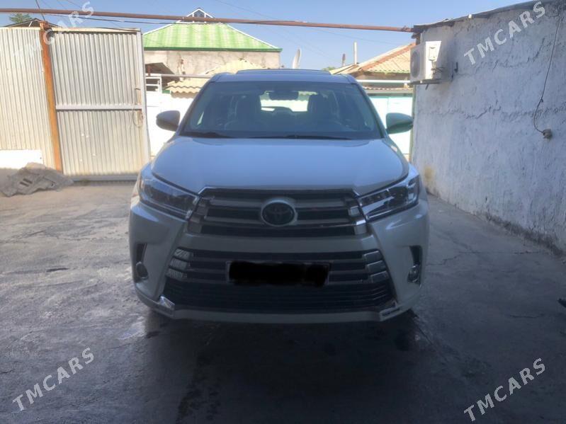 Toyota Highlander 2018 - 470 500 TMT - Aşgabat - img 2
