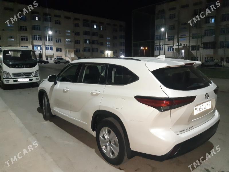 Toyota Highlander 2021 - 600 000 TMT - Туркменабат - img 4
