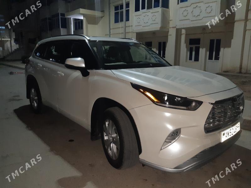 Toyota Highlander 2021 - 600 000 TMT - Туркменабат - img 2