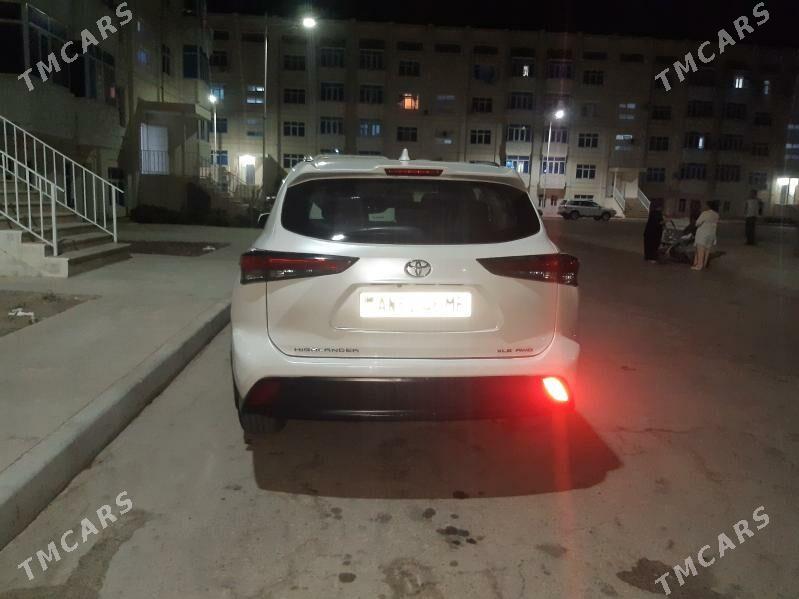Toyota Highlander 2021 - 600 000 TMT - Туркменабат - img 3
