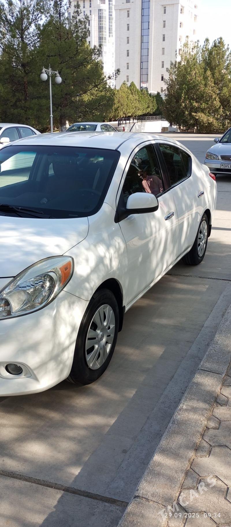 Nissan Versa 2011 - 130 000 TMT - Ашхабад - img 2