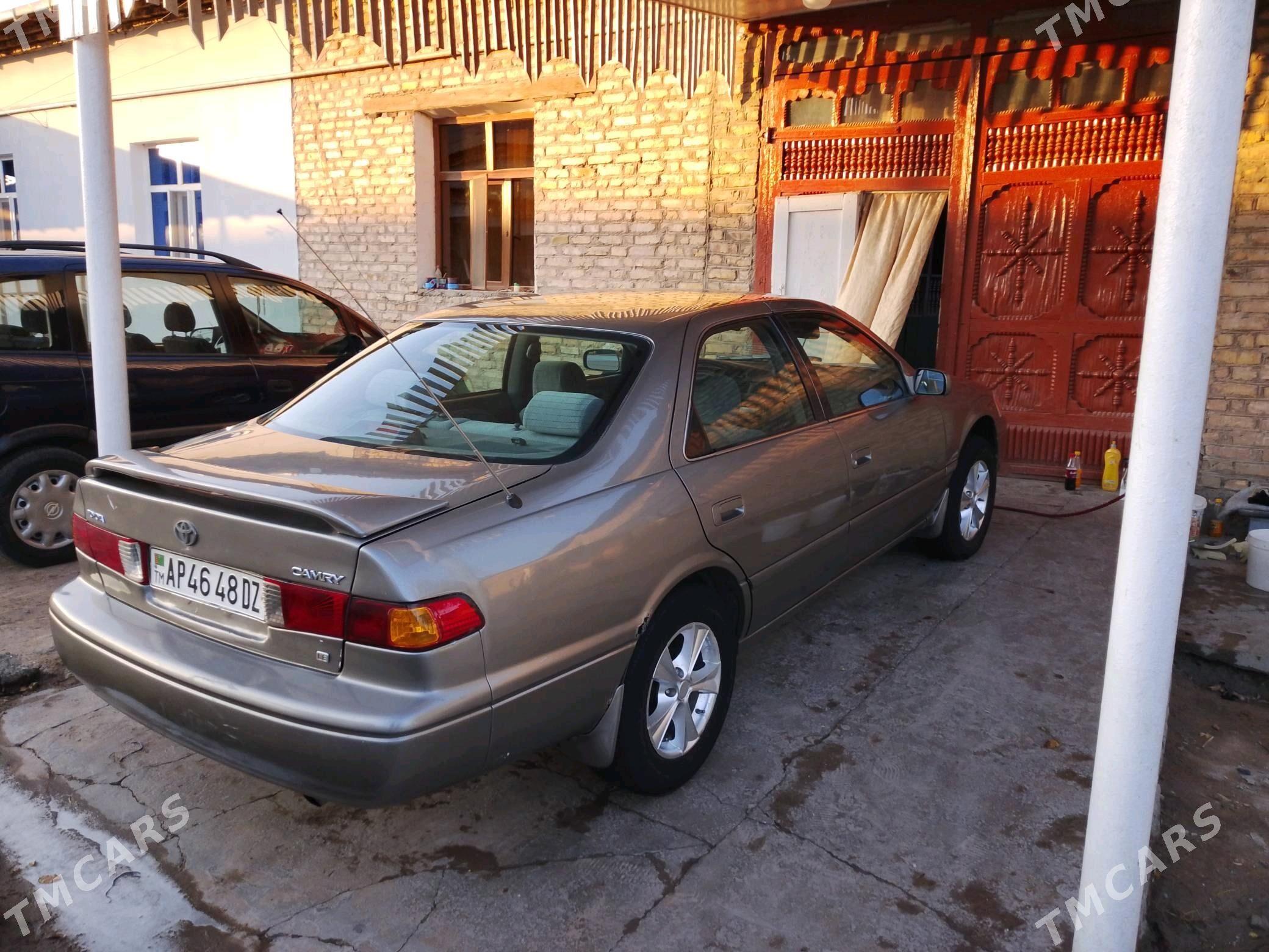 Toyota Camry 2000 - 135 000 TMT - Кёнеургенч - img 4
