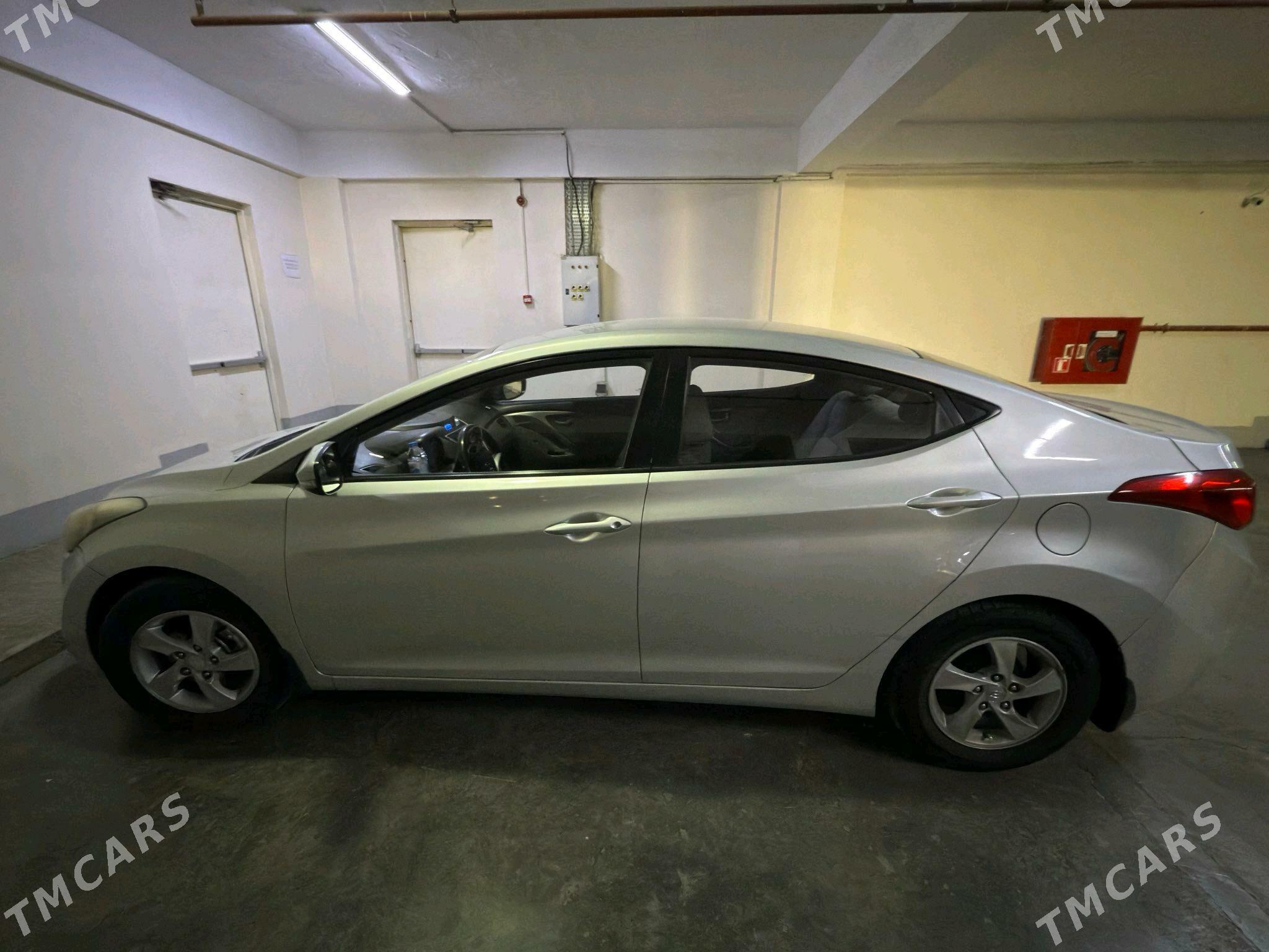 Hyundai Elantra 2012 - 165 000 TMT - Ашхабад - img 4