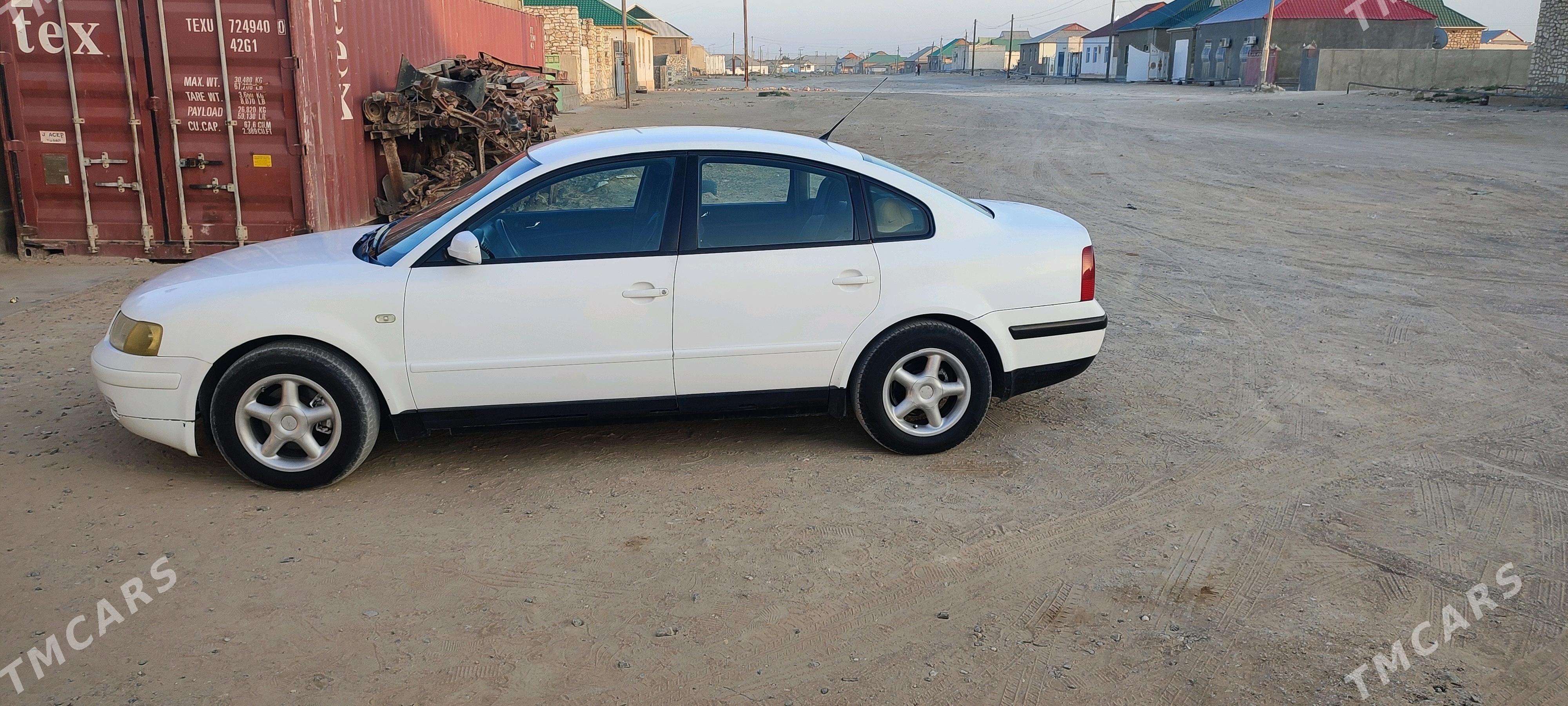Volkswagen Passat 1999 - 40 000 TMT - Туркменбаши - img 2
