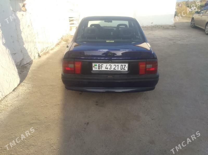 Opel Vectra 1993 - 60 000 TMT - Дашогуз - img 3