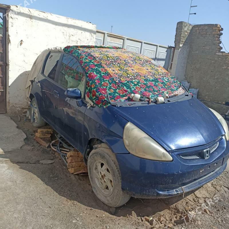 Honda Fit 2006 - 8 000 TMT - Дашогуз - img 4