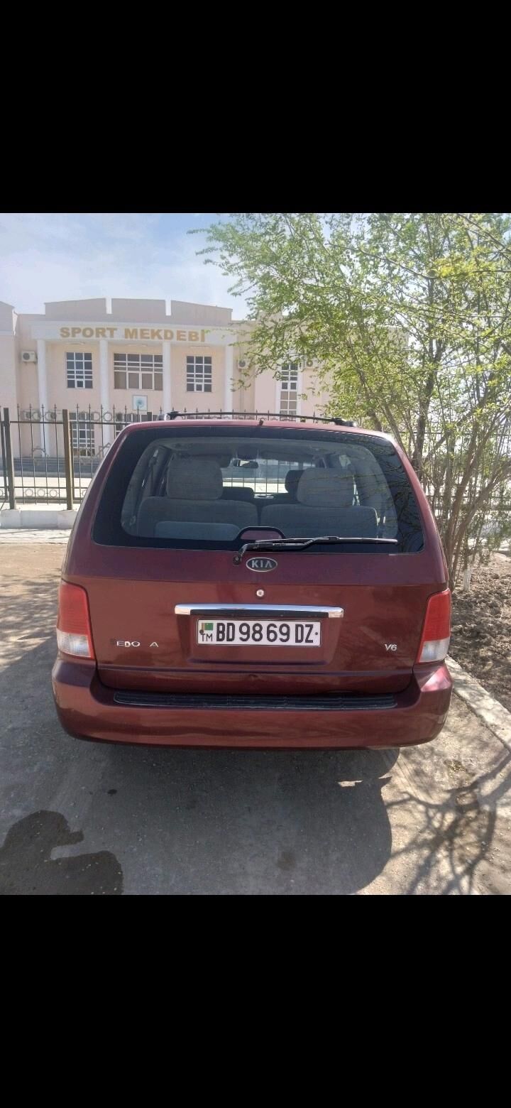 Kia Sedona 2002 - 80 000 TMT - етр. Туркменбаши - img 4