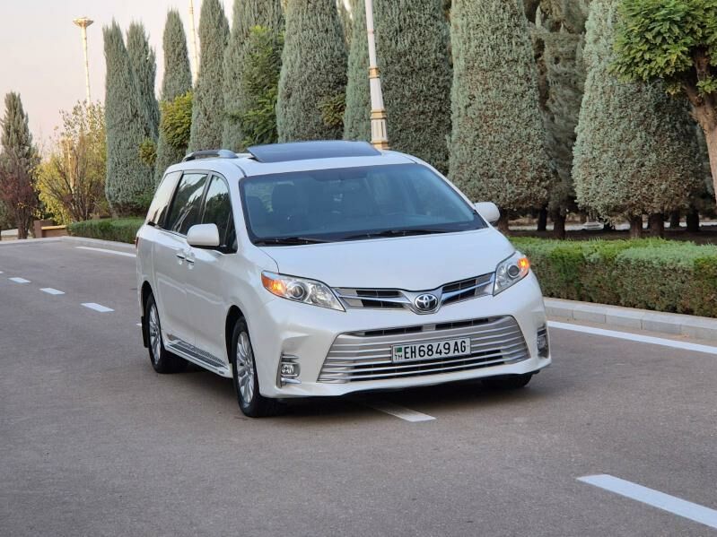 Toyota Sienna 2017 - 385 000 TMT - Köşi - img 3