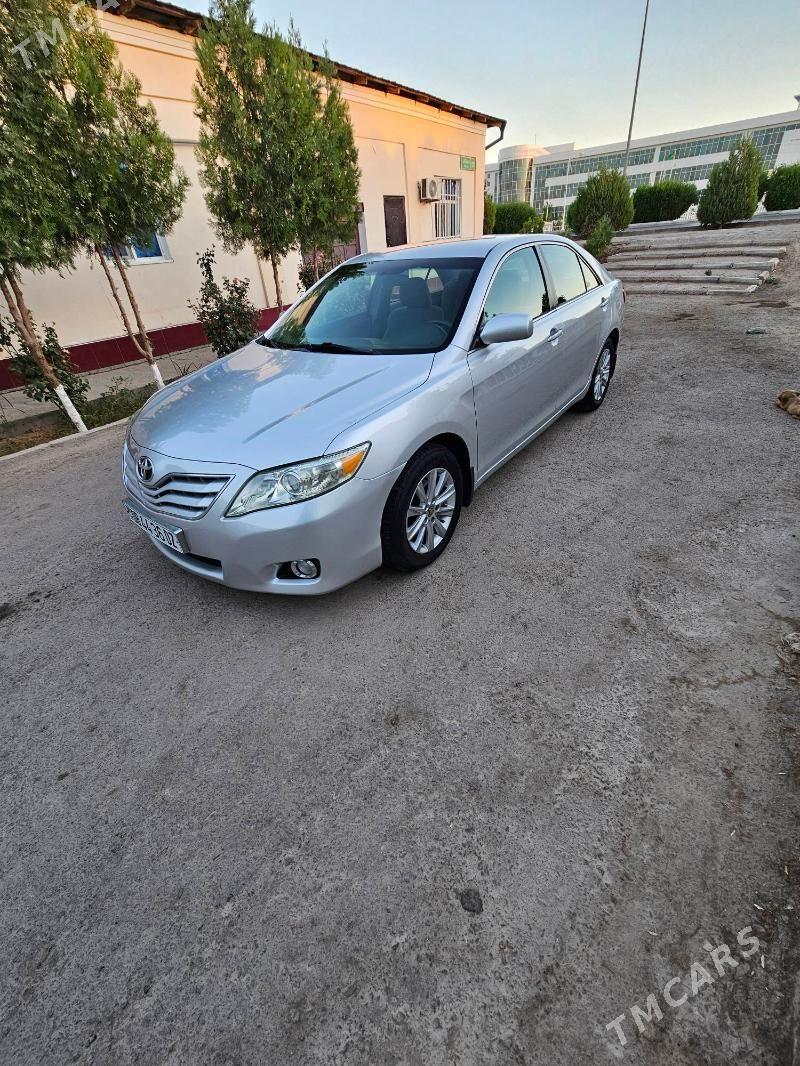 Toyota Camry 2011 - 200 000 TMT - Дашогуз - img 10