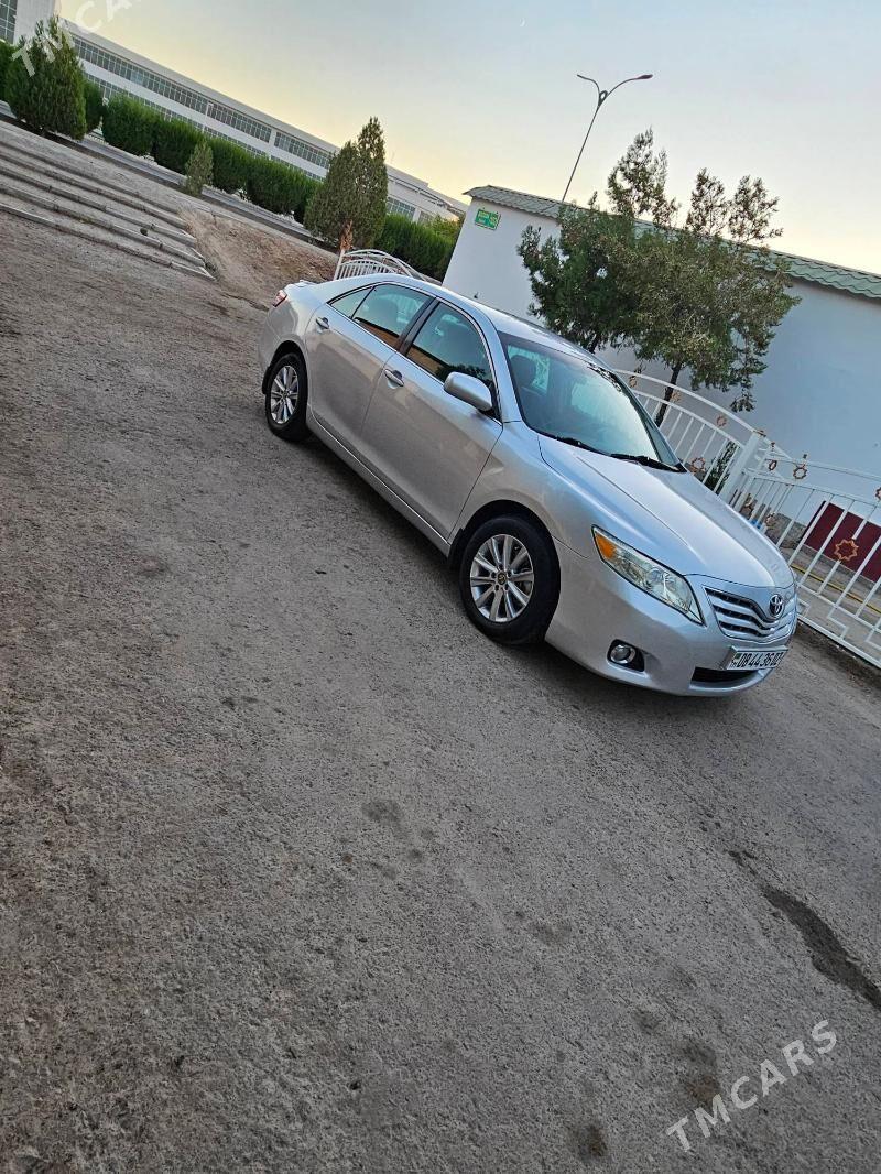 Toyota Camry 2011 - 200 000 TMT - Дашогуз - img 9
