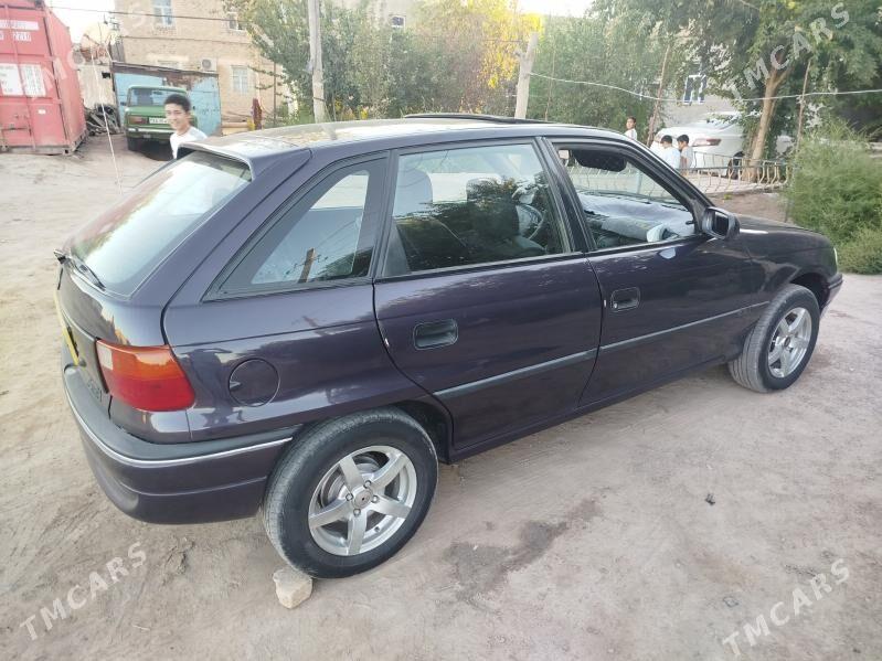 Opel Astra 1994 - 60 000 TMT - Кёнеургенч - img 3