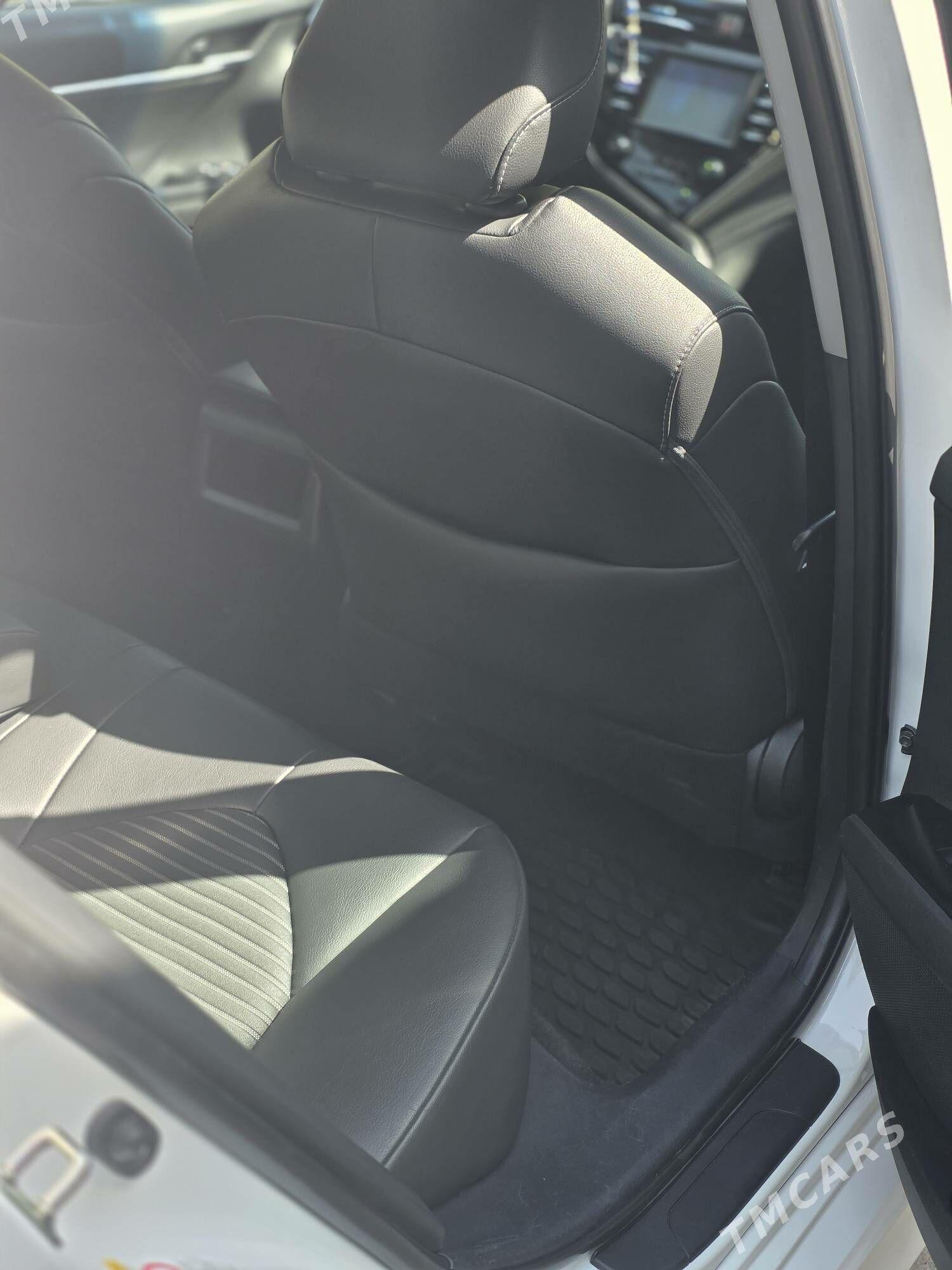 Toyota Camry 2018 - 335 000 TMT - Aşgabat - img 8