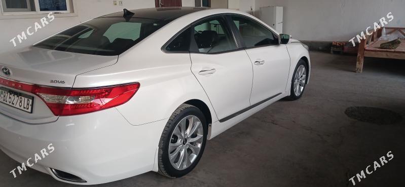 Hyundai Azera 2012 - 200 000 TMT - Saýat - img 1