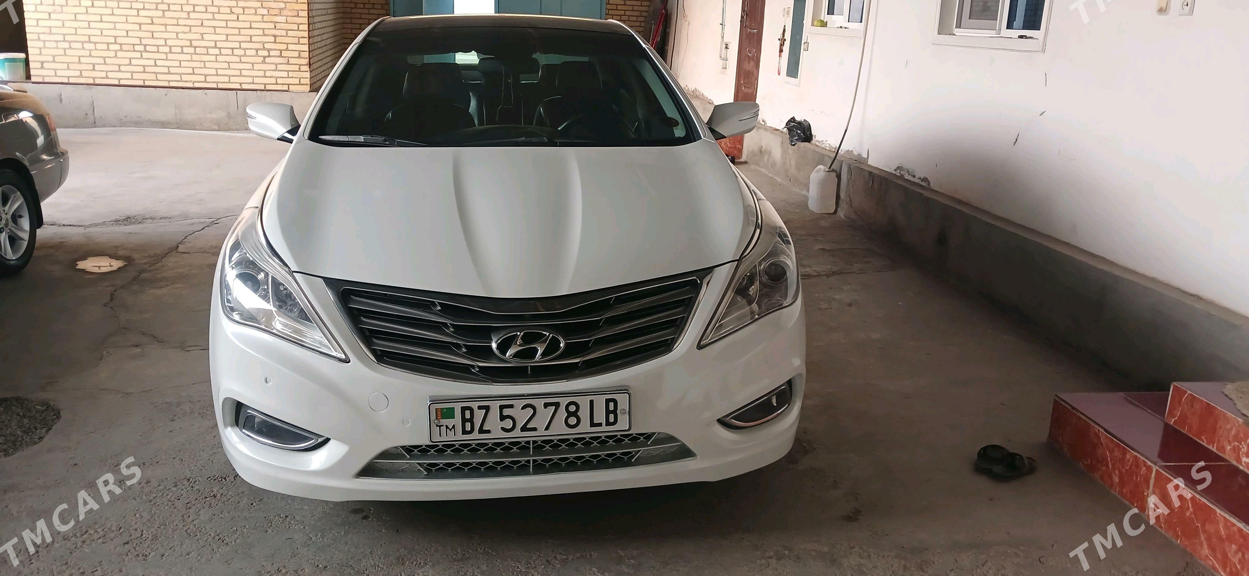 Hyundai Azera 2012 - 200 000 TMT - Saýat - img 5