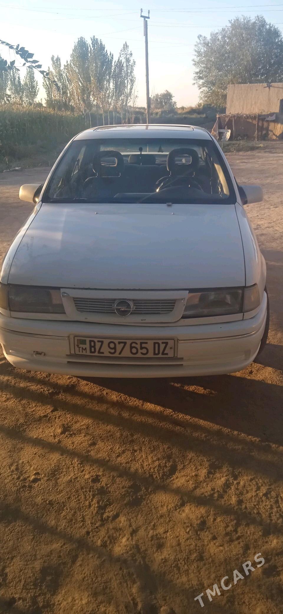 Opel Vectra 1993 - 30 000 TMT - Болдумсаз - img 3