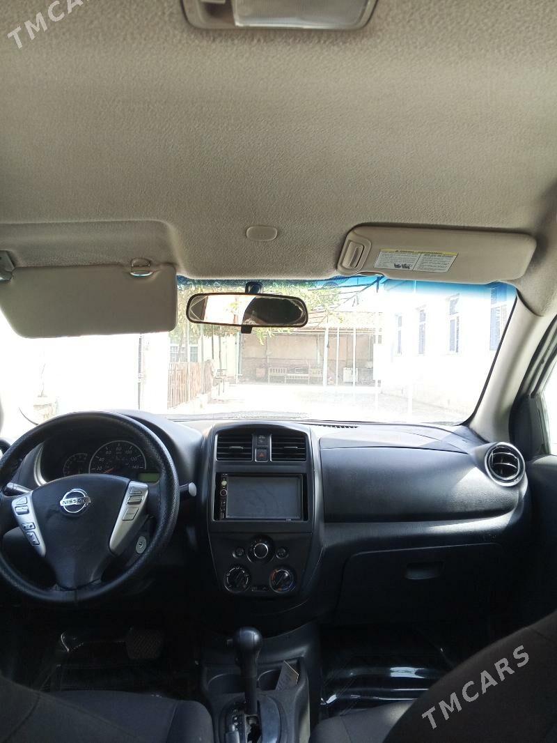 Nissan Versa 2016 - 114 000 TMT - Гёкдже - img 4