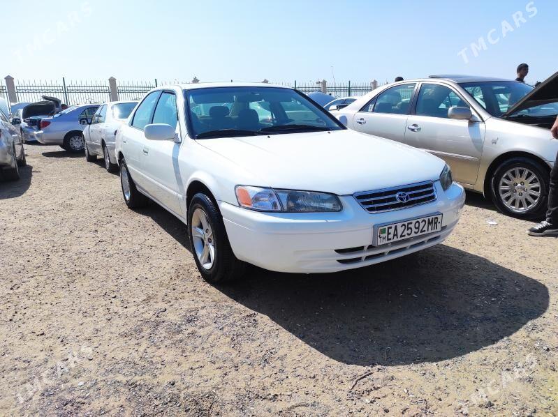 Toyota Camry 1997 - 150 000 TMT - Мары - img 3